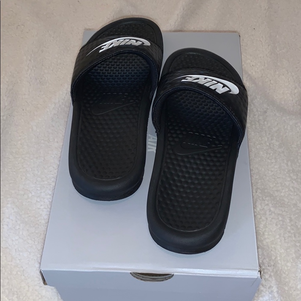 Nike Slides - Picture 3 of 3